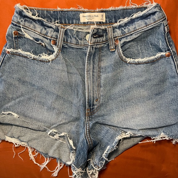 high rise cut-off short - Picture 4 of 6